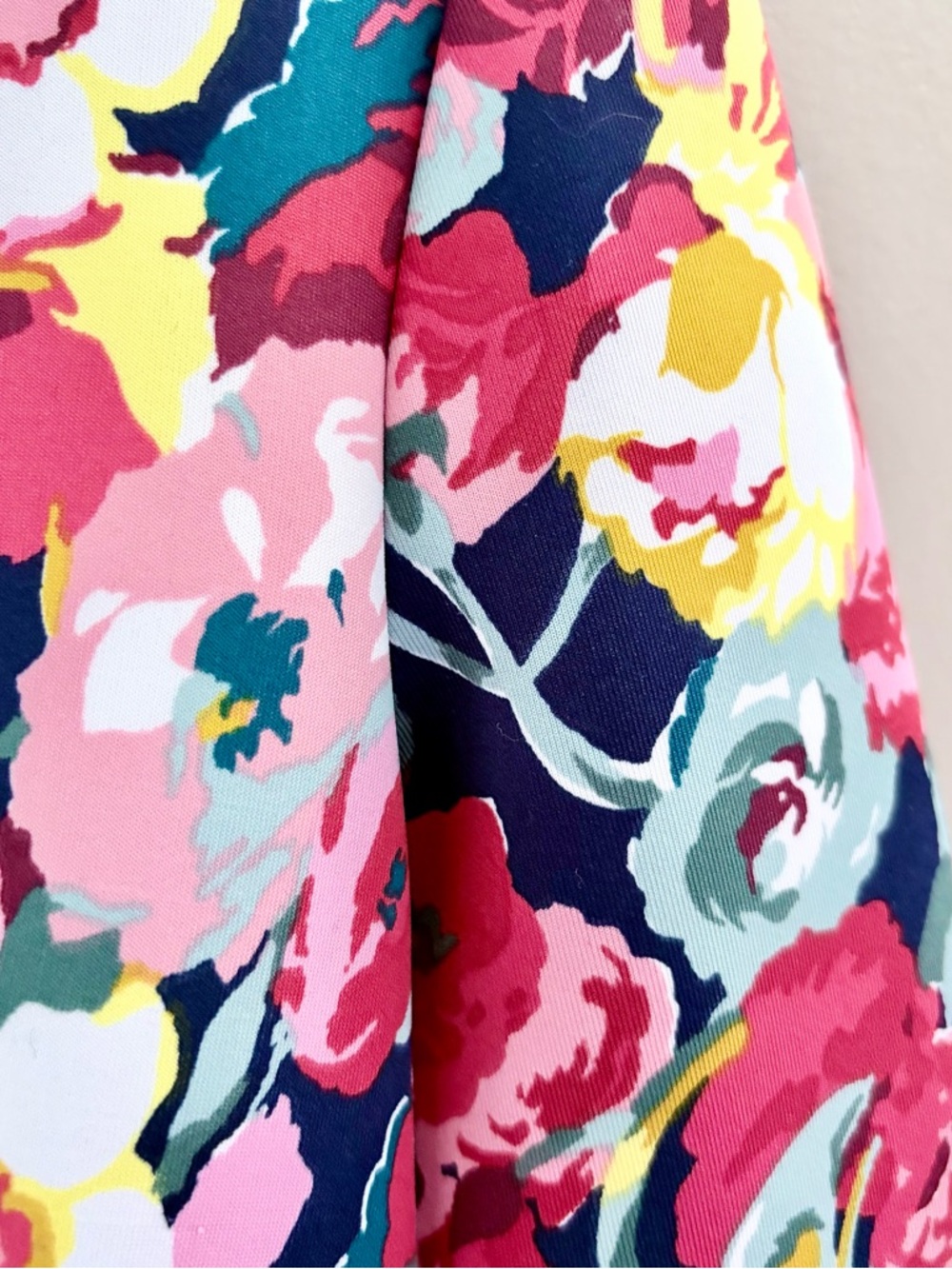 Betsey Johnson Floral Scuba Sheath Dress Size 10 Long Sleeve Navy Pink Rose - Picture 3 of 7